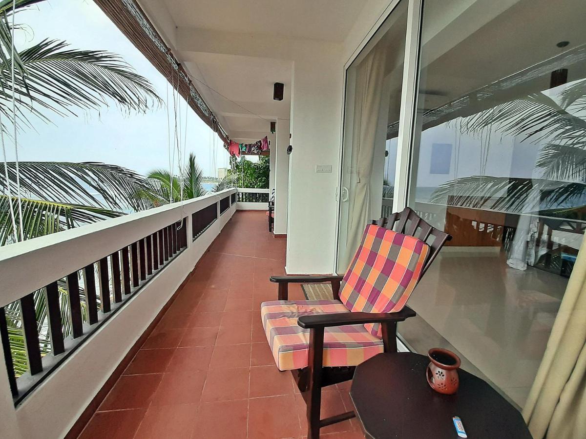 La Veranda Di Serena Унаватуна Екстериор снимка